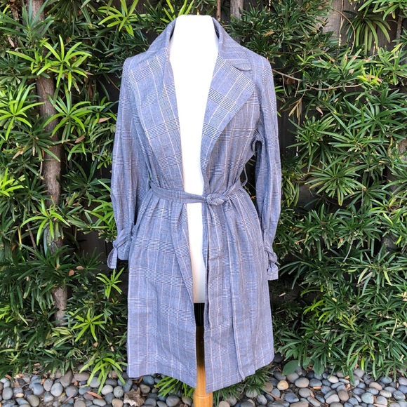 She and Sky Jackets & Blazers - NWOT light weight plaid jacket